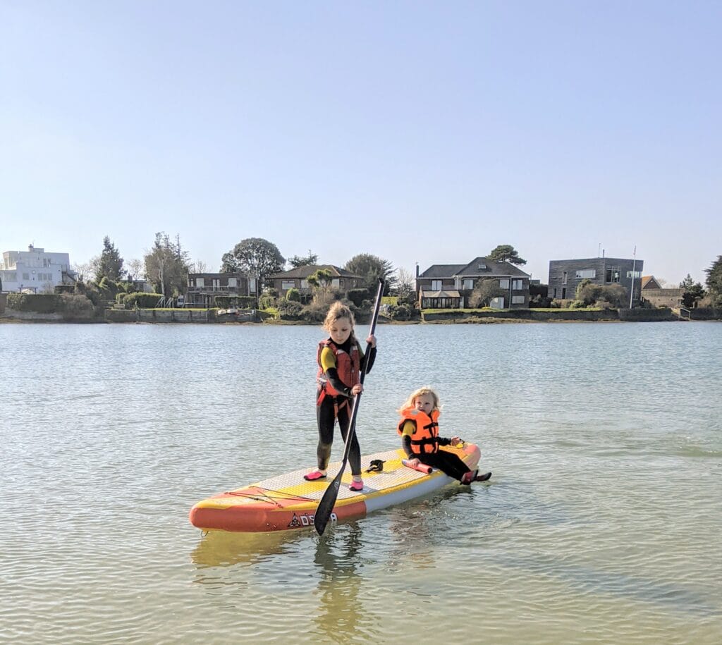 Familiensurfen und Wassersport - 5 Aktivitäten, an denen Sie sich in dieser Saison beteiligen können.
#2 